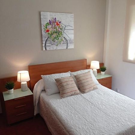 Malaga Experience Apartment Exterior photo