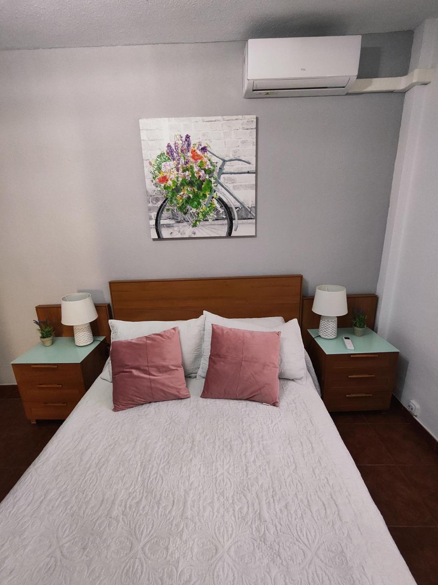 Malaga Experience Apartment Exterior photo